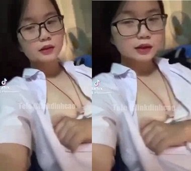 sex âu tập thể Cậu em trai lần đầu xuất tinh lên người chị gái